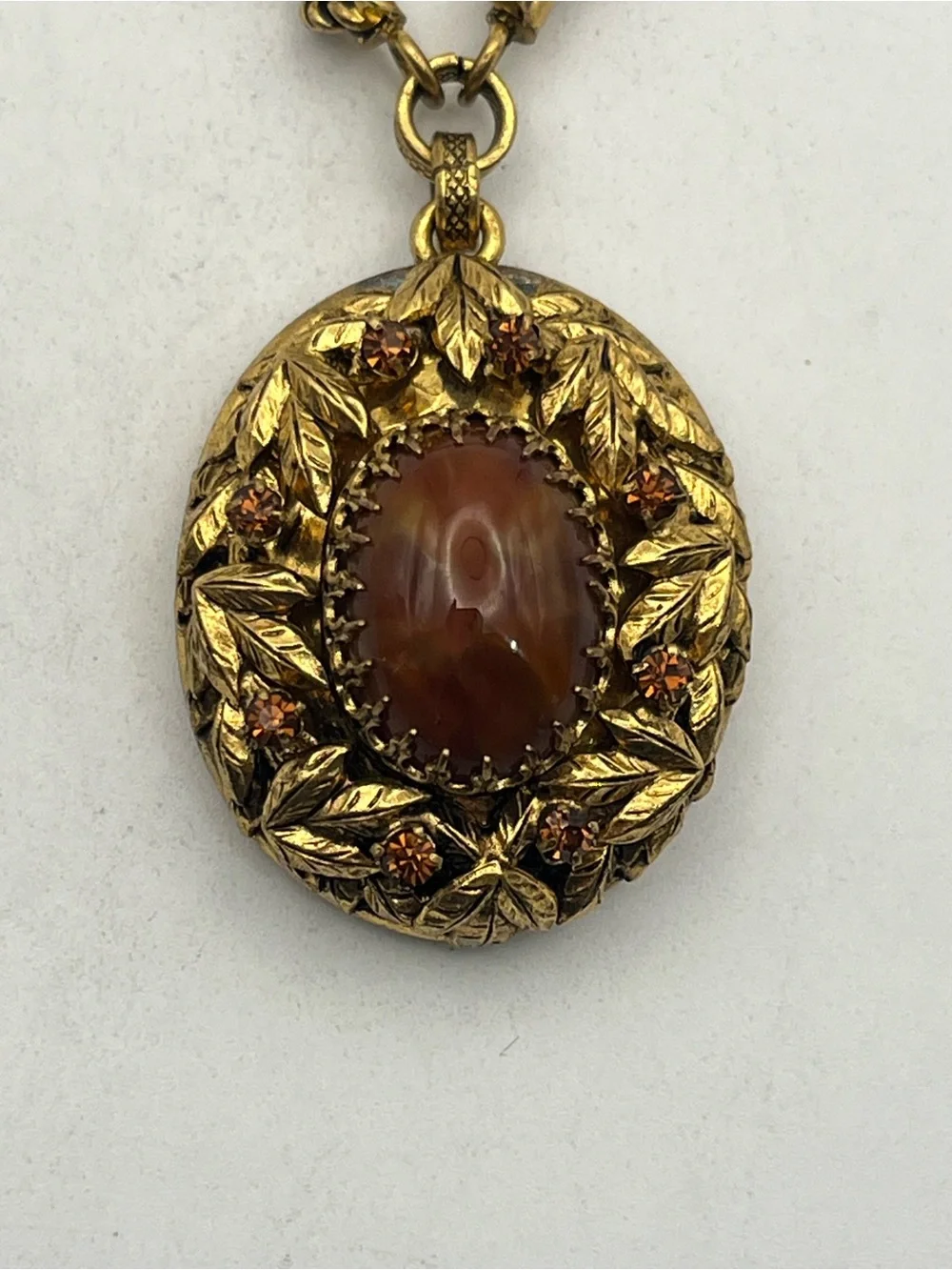 Victorian revival brown cabochon gold tone leaf rhinestone bracelet vintage